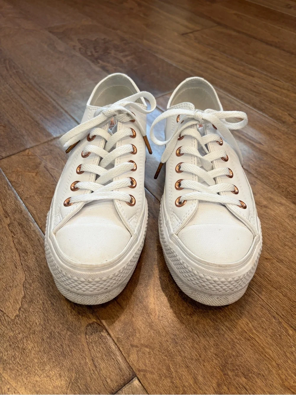 Converse White Low-Top Leather lift Sneakers with Rose Gold accents - Picture 3 of 7